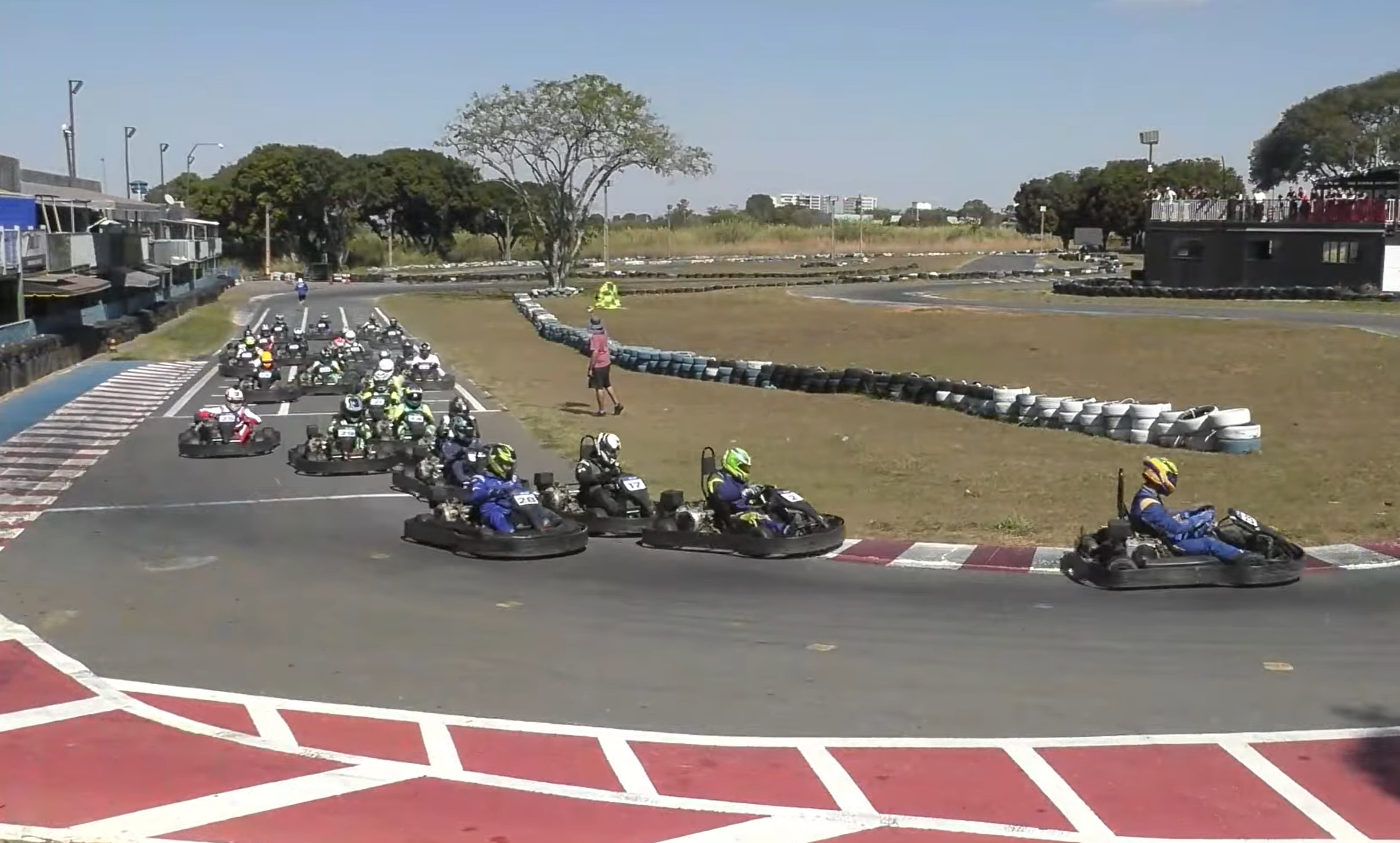 1º Festival de Kart Rental do DF — O momento mais esperado...luzes verdes